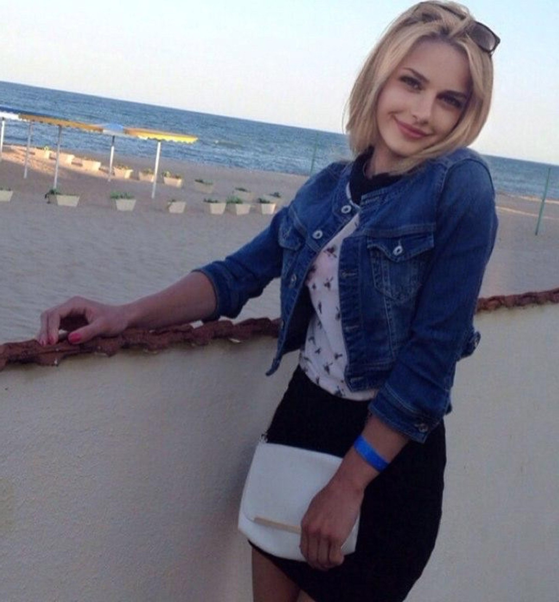 חיפה קירה -אישה אוקראינית בת 18